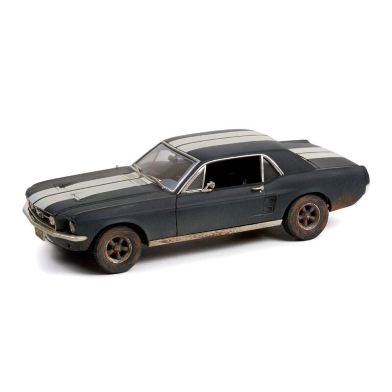 Coche miniatura Ford Mustang Coupe 1967 negro de la película Creed 2 a escala 1/43 Greenlight