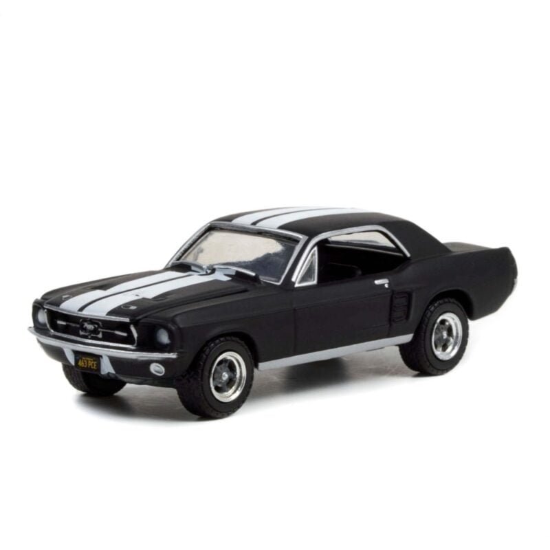 Coche miniatura Ford Mustang Coupe 1967 negro de la película Creed 2 a escala 1/64 Greenlight