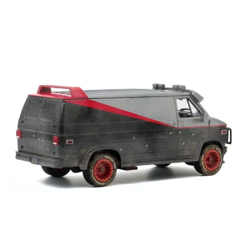 Miniatura furgoneta GMC Vandura 1983 negra sucia de la serie El Equipo A a escala 1/24 Greenlight