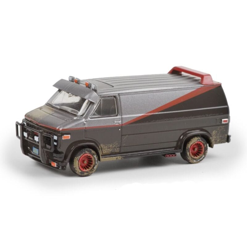 Miniatura furgoneta GMC Vandura 1983 negra sucia de la serie El Equipo A a escala 1/64 Greenlight