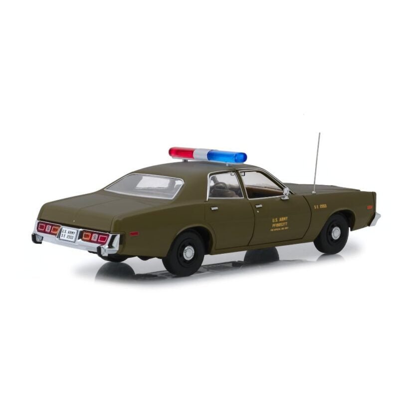 Miniatura coche Plymouth Fury 1977 verde U.S. Army Police de la serie El Equipo A a escala 1/18 Greenlight lateral trasero