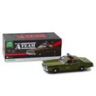 Miniatura coche Plymouth Fury 1977 verde U.S. Army Police de la serie El Equipo A a escala 1/18 con caja de cartón con imágenes de la serie Greenlight