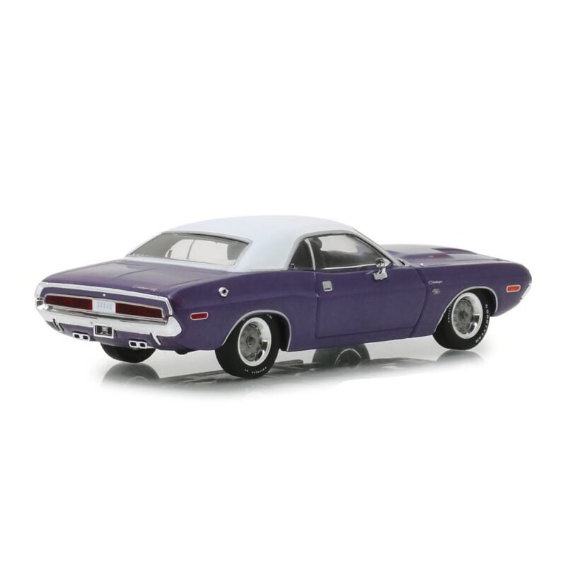 Coche Dodge Challenger R/T 1970 morado de la serie Graveyard Carz a escala 1/43 Greenlight