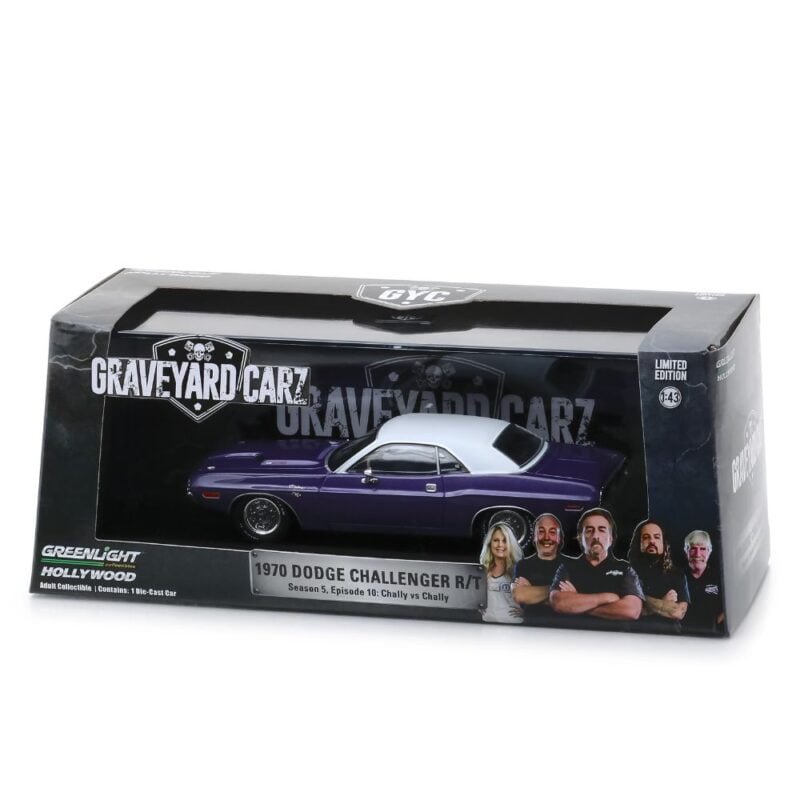 Coche Dodge Challenger R/T 1970 morado de la serie Graveyard Carz a escala 1/43 Greenlight