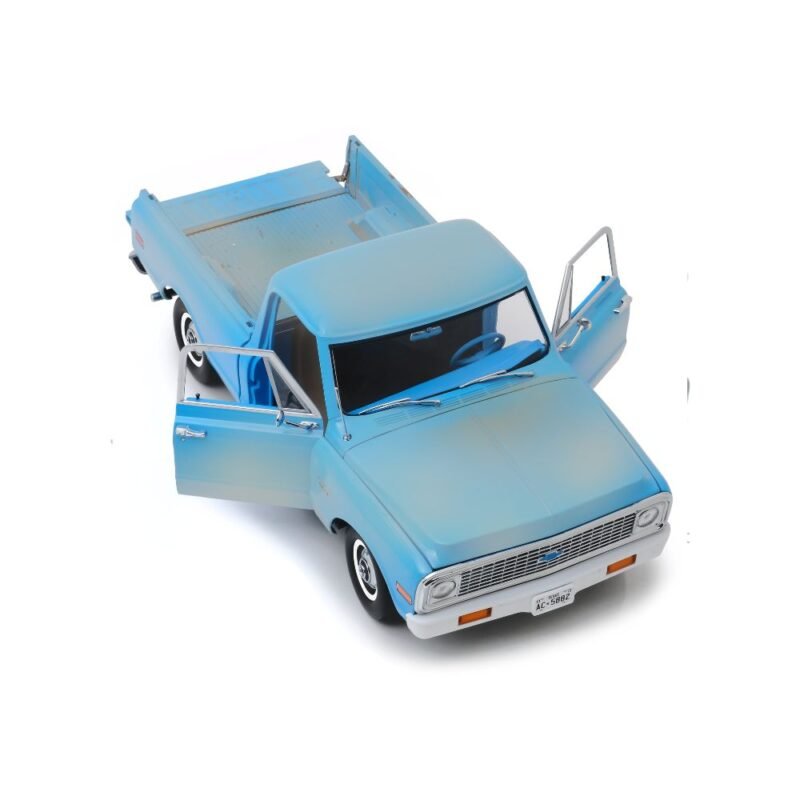 Miniatura camioneta Chevrolet C-10 1974 azul de la película La Matanza de Texas a escala 1/18 Greenlight