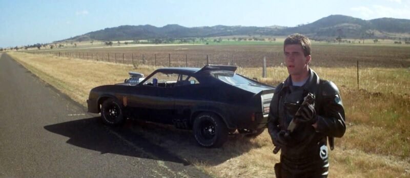 Coche Ford Falcon XB V8 1979 Interceptor negro en la película Mad Max