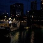 Fotograma furgoneta negra SWAT Departarmento de Policía de Gotham Grumman Olson 1993 de la película Batman El caballero oscuro