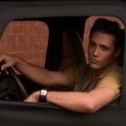 Coche todoterreno rojo Jeep Wrangler 1994 de la serie Beverly Hills 90210