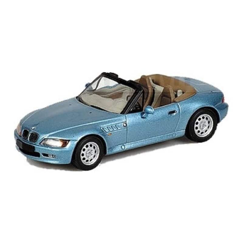 Miniatura coche descapotable azul BMW Z3 E36/7 conducido por James Bond 007 en la película GoldenEye a escala 1/43 Minichamps