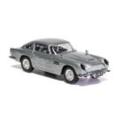 Miniatura coche gris Aston Martin DB5 conducido por James Bond 007 en la película Sin tiempo para morir a escala 1/36 Corgi