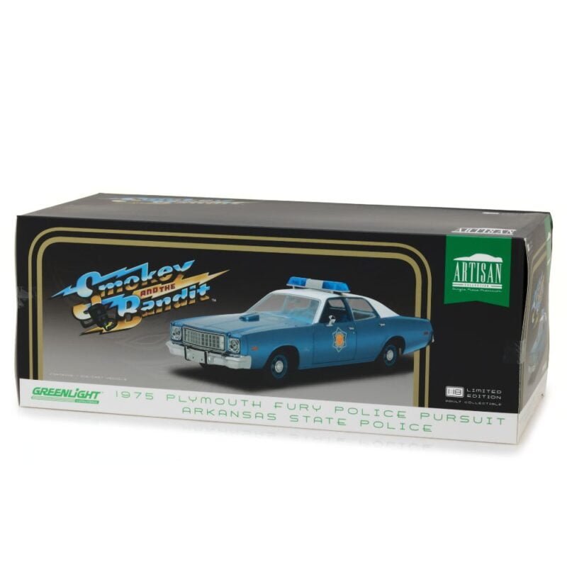 Miniatura coche Plymouth Fury 1975 Policía de Arkansas azul y blanco de la película Smokey and the Bandit a escala 1/18 Greenlight con caja de cartón