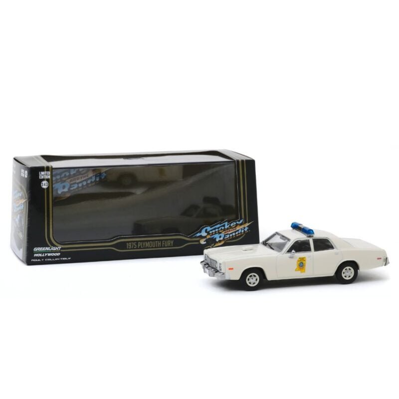 Miniatura coche Plymouth Fury 1977 Policía de Mississippi blanco de la película Smokey and the Bandit a escala 1/43 Greenlight con caja de cartón expositora