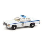 Miniatura coche policía blanco Ford LTD Crown Victoria 1983 de la película Terminator 2 a escala 1/64 Greenlight