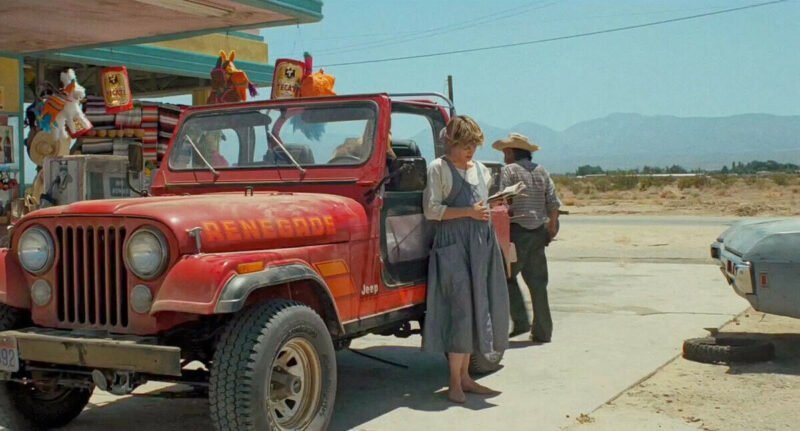 Fotograma coche todoterreno rojo Jeep CJ-7 Renegade 1983 Sarah Connor de la película Terminator