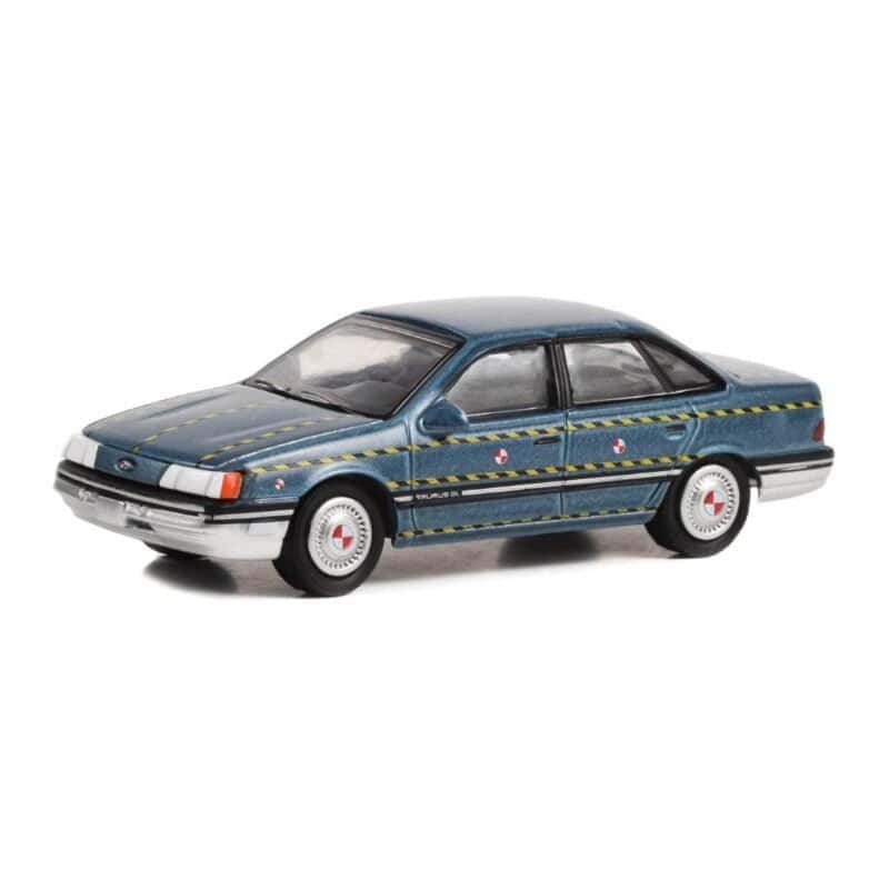 Miniatura coche Ford Taurus 1986 azul con rayas amarillas de la película Tommy Boy a escala 1/64 Greenlight