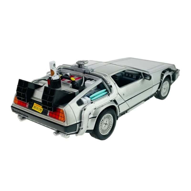 Miniatura coche DeLorean volador de la película Regreso al futuro 2 a escala 1/24 Welly