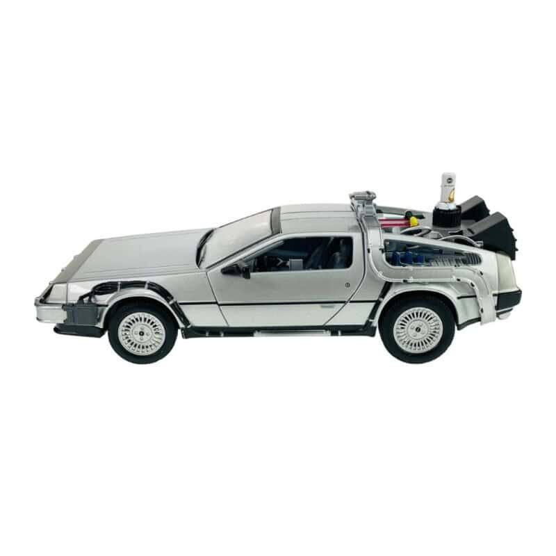 Miniatura coche DeLorean volador de la película Regreso al futuro 2 a escala 1/24 Welly