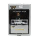 Miniatura coche gris Aston Martin DB5 conducido por James Bond 007 en la película Goldfinger a escala 1/64 MiniGT