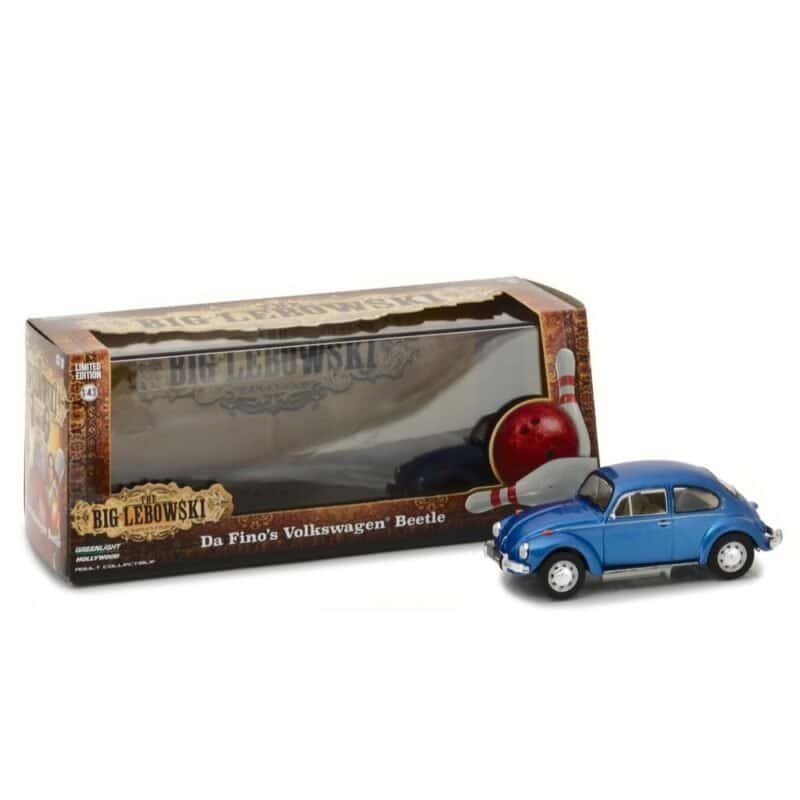 Miniatura coche azul Volkswagen Beetle 1973 de la película El gran Lebowski a escala 1/43 Greenlight