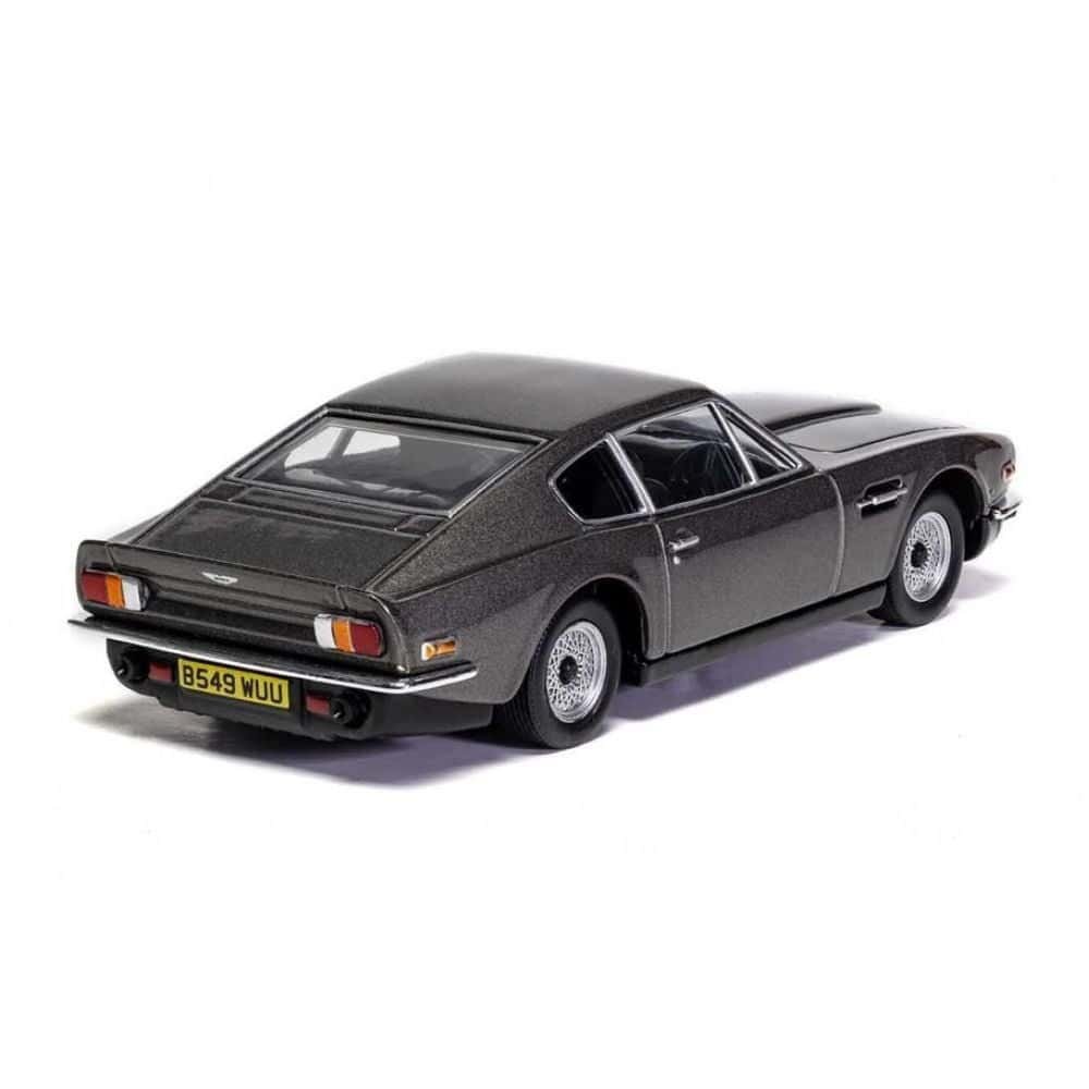 Miniatura coche gris oscuro Aston Martin V8 Vantage conducido por James Bond 007 en la película Sin tiempo para morir a escala 1/36 Corgi