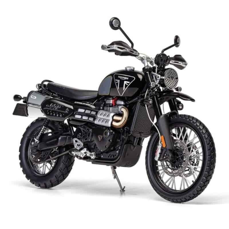 Miniatura moto negra Triumph Scrambler 1200 de la película Sin tiempo para morir (No Time to Die, 2021) de James Bond 007 a escala 1/12 Corgi