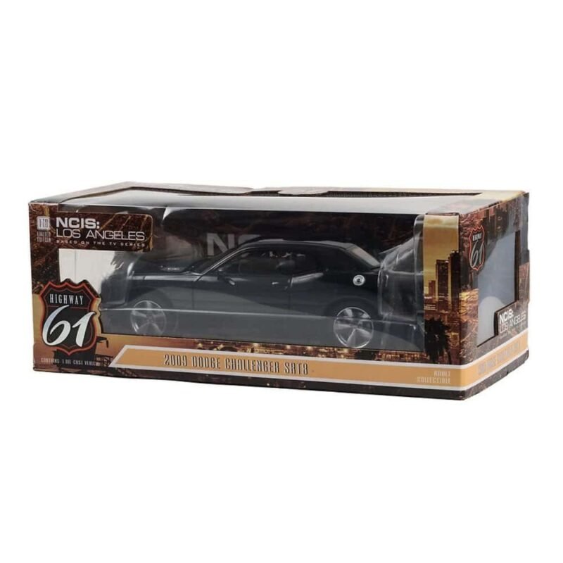 Miniatura coche Dodge Challenger SRT8 2008 negro de la serie NCIS Los Angeles a escala 1/18 Greenlight