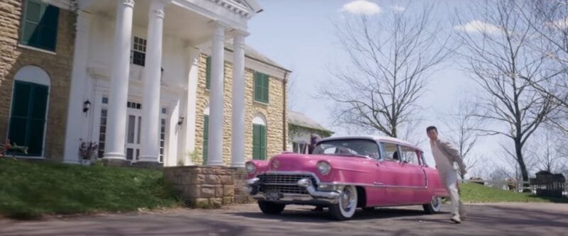 Coche descapotable rosa Cadillac Fleetwood Serie 60 de Elvis