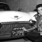 Coche descapotable rosa Cadillac Fleetwood Serie 60 de Elvis