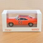 Miniatura coche Dodge Charger 1969 naranja de la serie El sheriff chiflado a escala 1/43 Norev