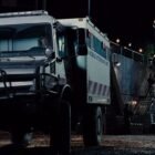 Camión ambulancia todoterreno Mercedes-Benz Unimog U 1300L de la película Jurassic World