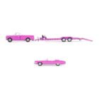 Miniatura coche rosa descapotable Cadillac Eldorado con camioneta con remolque Chevrolet C-30 de la película Amor a quemarropa a escala 1/64 Greenlight