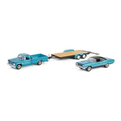 Miniatura camioneta Dodge D-200 azul con remolque y coche Plymouth GTX del reality Graveyard Carz a escala 1/64 Greenlight