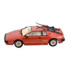 Miniatura coche rojo con portaesquís Lotus Esprit Turbo conducido por James Bond 007 en la película Solo para sus ojos (For Your Eyes Only, 1981) a escala 1/18 KK Scale