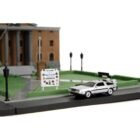 Miniatura nanoescenario torre del reloj de la película Regreso al futuro con coches a escala Jada