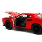 Miniatura coche The Walking Dead Dodge Challenger con figura Glenn a escala 1/24 Jada