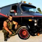 M.A. Barracus de la serie El Equipo A interpretado por Mr. T con GMC Vandura