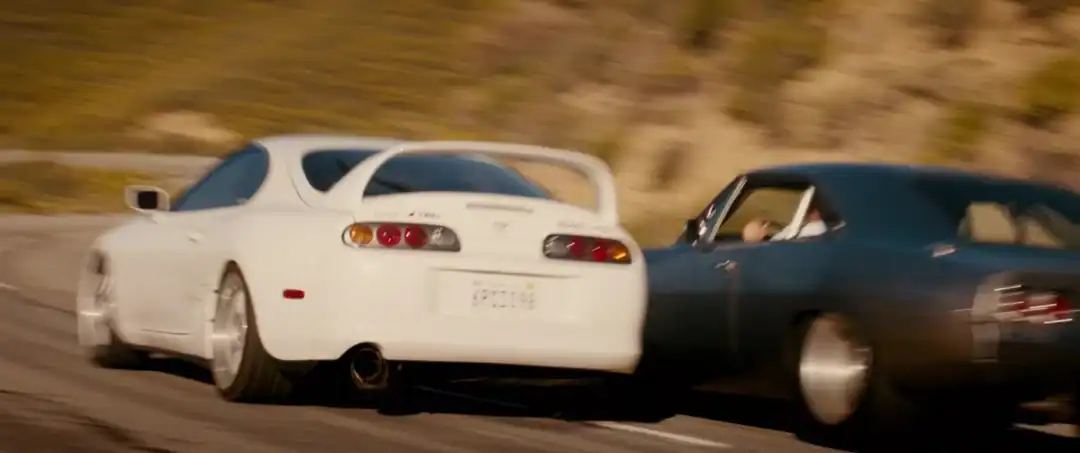 Coche Toyota Supra MK IV 1995 blanco de Brian en Fast & Furious 7