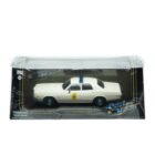 Coche en miniatura Plymouth Fury Policía de Mississippi blanco con llantas esmeralda edición Green Machine de la película Smokey and the Bandit a escala 1/43