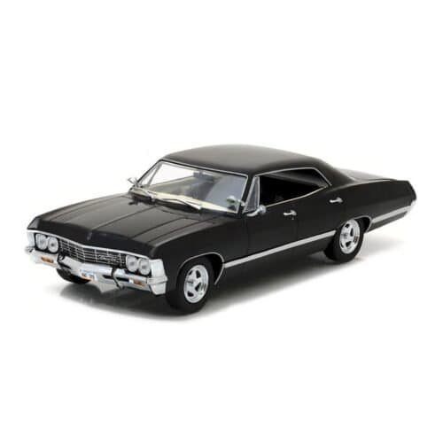 Coche en miniatura Chevrolet Impala 1967 color negro de la serie Supernatural a escala 1/24 fabricado por Greenlight.