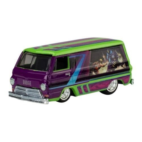Coche en miniatura Dodge A100 1966 color verde y naranja de la serie Masters of the Universe a escala 1/64 fabricado por Hot Wheels.